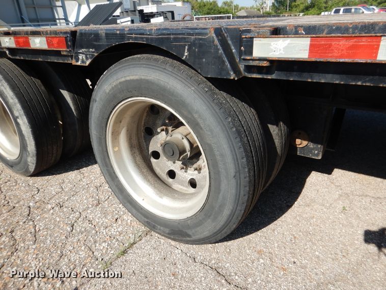 image for item DL8960 2013 Manac 14353A000  drop deck trailer