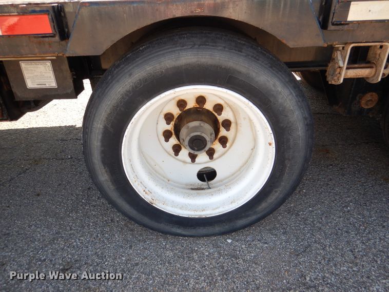 image for item DL8960 2013 Manac 14353A000  drop deck trailer