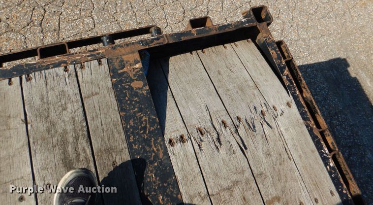 image for item DL8962 2014 Doonan 532DBC1DCDM  drop deck trailer