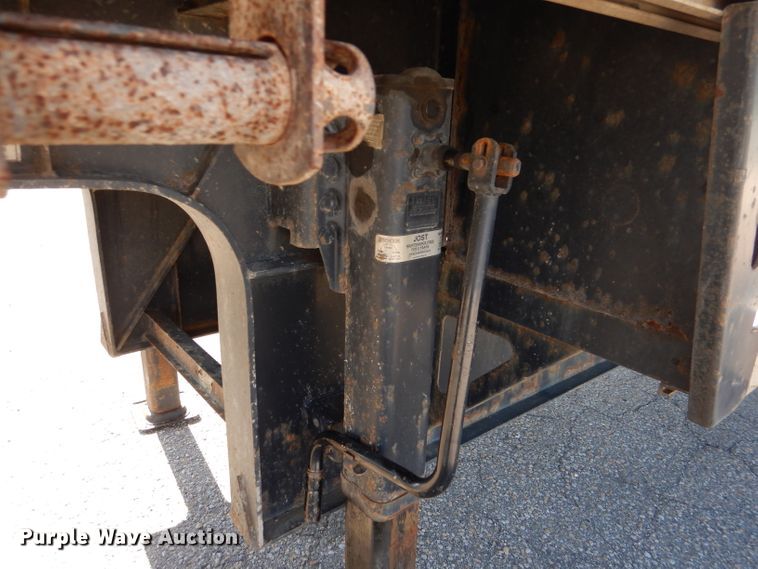 image for item DL8963 2016 Fontaine HCICD22RSA  drop deck trailer