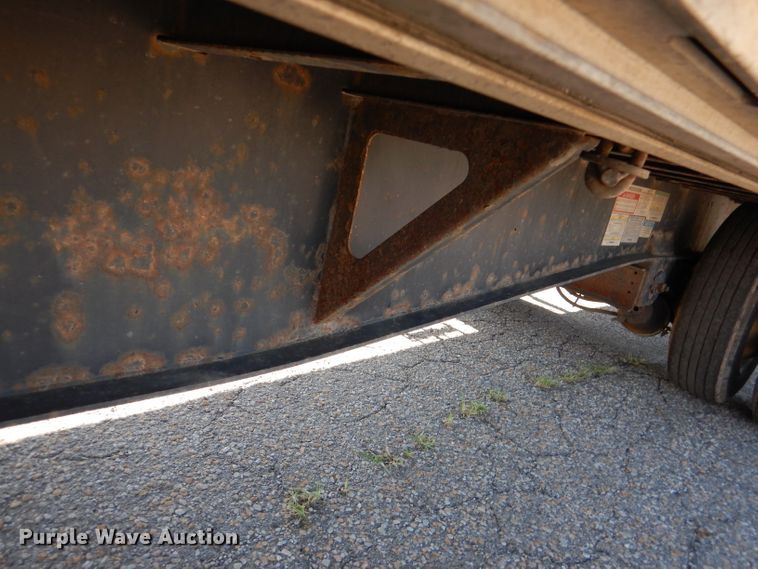 image for item DL8963 2016 Fontaine HCICD22RSA  drop deck trailer