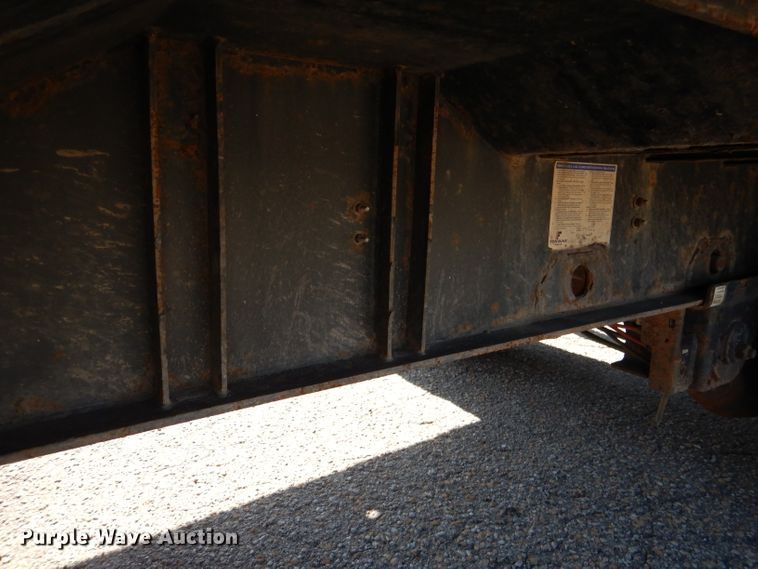 image for item DL8963 2016 Fontaine HCICD22RSA  drop deck trailer