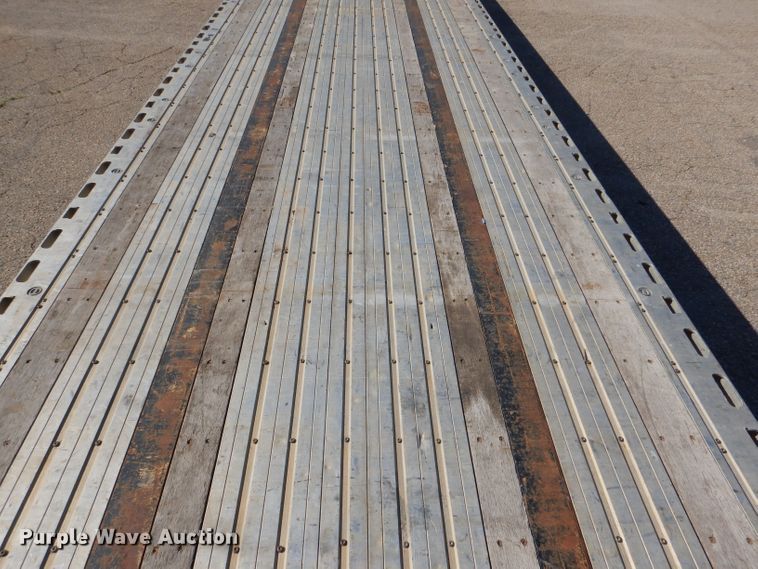 image for item DL8963 2016 Fontaine HCICD22RSA  drop deck trailer