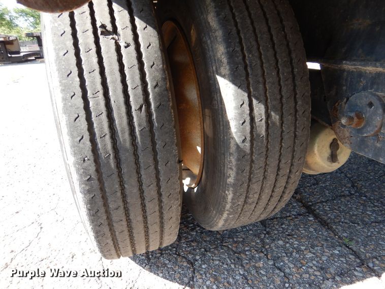 image for item DL8963 2016 Fontaine HCICD22RSA  drop deck trailer