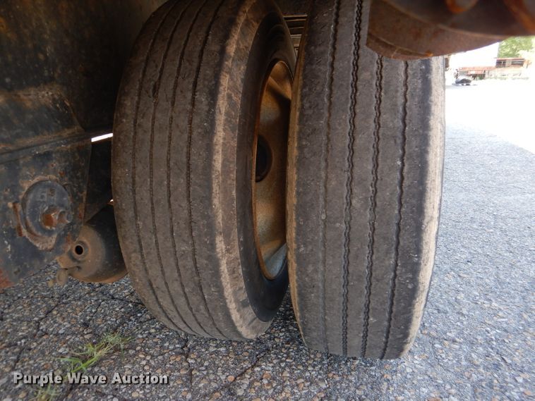 image for item DL8963 2016 Fontaine HCICD22RSA  drop deck trailer