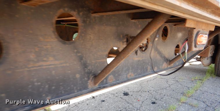 image for item DL8964 2005 Doonan 532DB16S1A  drop deck trailer