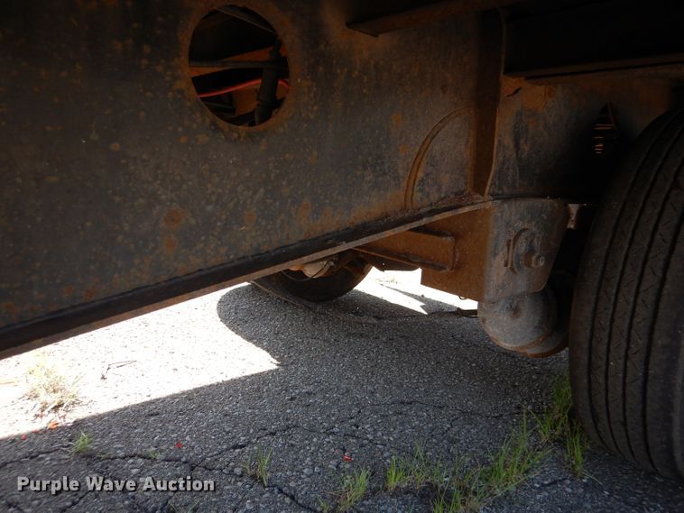 image for item DL8964 2005 Doonan 532DB16S1A  drop deck trailer