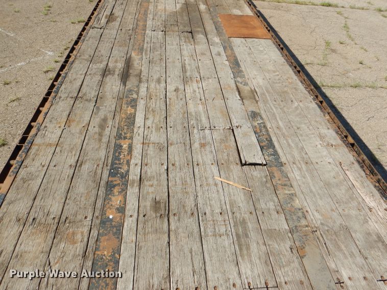 image for item DL8964 2005 Doonan 532DB16S1A  drop deck trailer