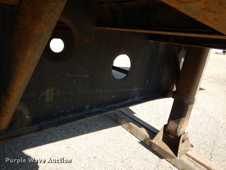 image for item DL8964 2005 Doonan 532DB16S1A  drop deck trailer