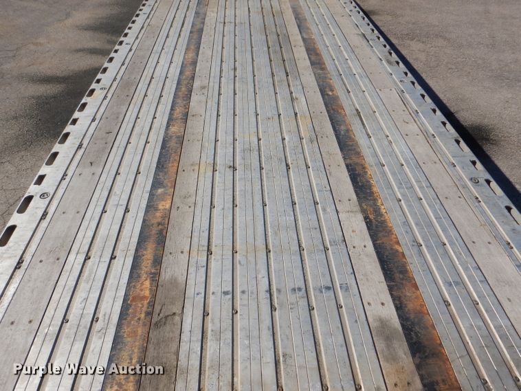 image for item DL8965 2016 Fontaine HCICF22RSA  flatbed  trailer