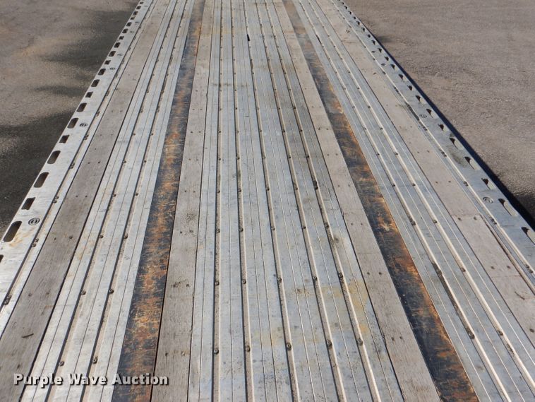 image for item DL8965 2016 Fontaine HCICF22RSA  flatbed  trailer