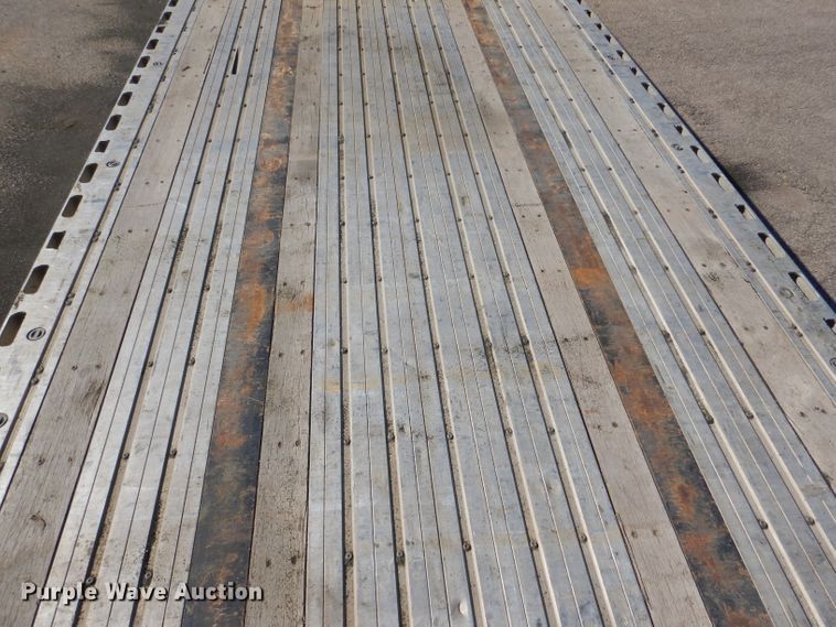 image for item DL8965 2016 Fontaine HCICF22RSA  flatbed  trailer