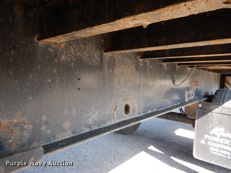 image for item DL8965 2016 Fontaine HCICF22RSA  flatbed  trailer