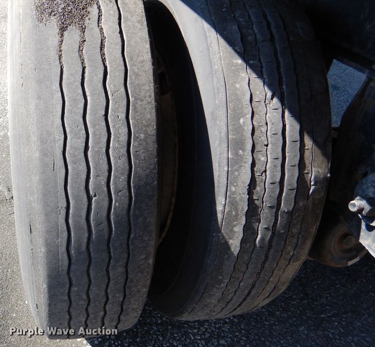 image for item DL8965 2016 Fontaine HCICF22RSA  flatbed  trailer