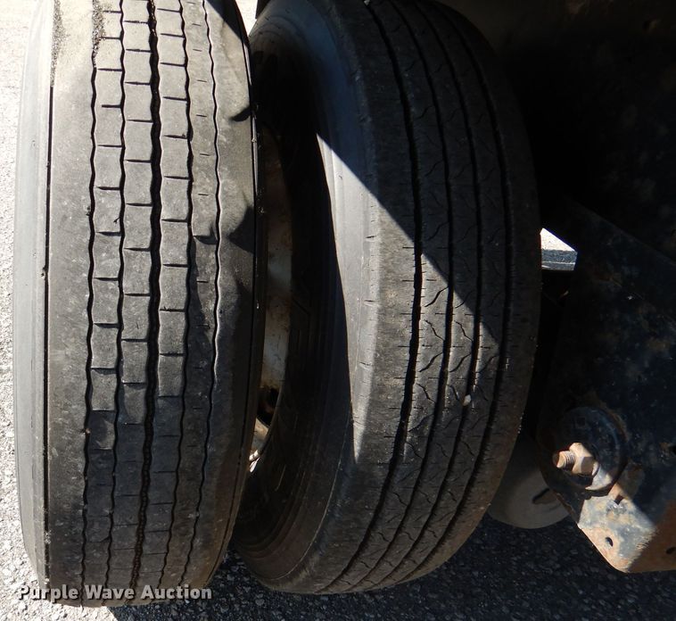 image for item DL8965 2016 Fontaine HCICF22RSA  flatbed  trailer