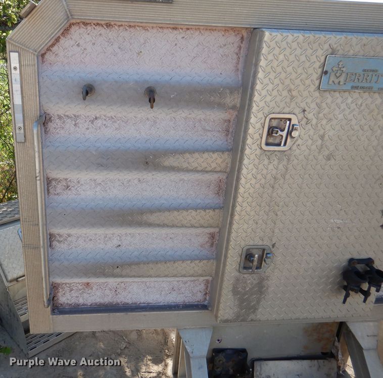 image for item DL8966 (4) aluminum headache racks