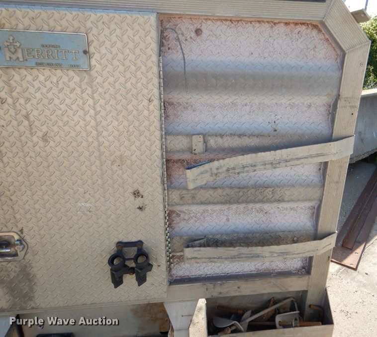 image for item DL8966 (4) aluminum headache racks