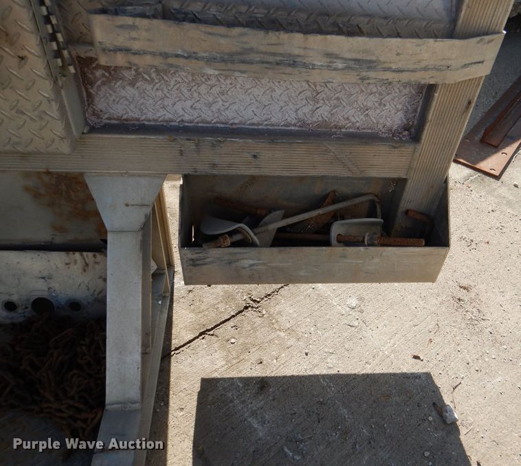 image for item DL8966 (4) aluminum headache racks