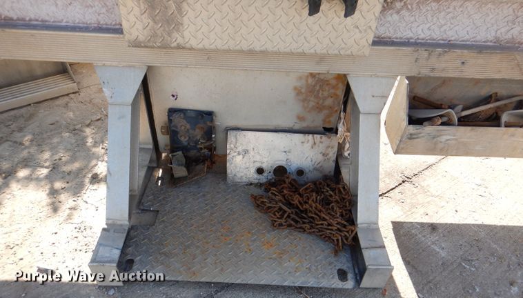 image for item DL8966 (4) aluminum headache racks