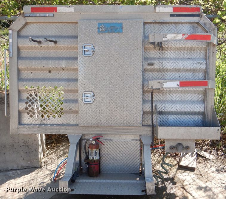 image for item DL8966 (4) aluminum headache racks