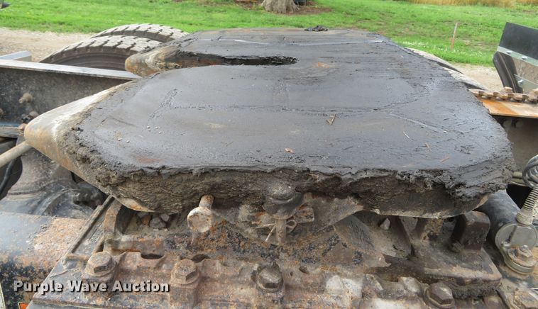 image for item DN5912 2006 Freightliner Columbia 120  semi truck