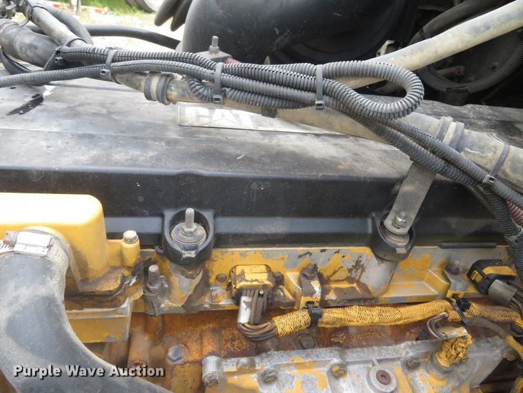 image for item DN5912 2006 Freightliner Columbia 120  semi truck