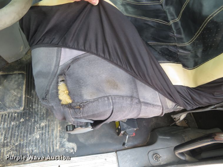 image for item DN5912 2006 Freightliner Columbia 120  semi truck