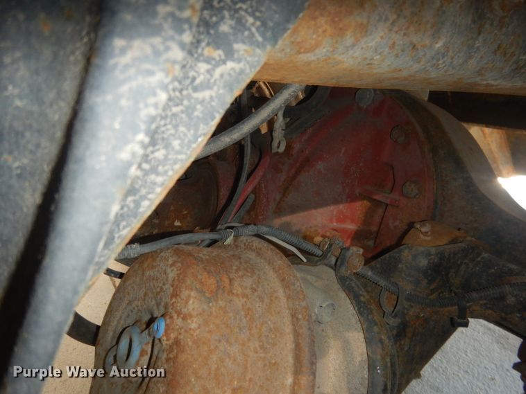 image for item FI9113 2000 Volvo Xpeditor WXR  refuse truck