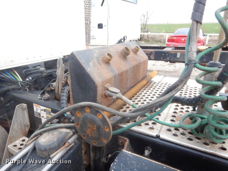 image for item HG9578 2012 Kenworth T800  semi truck