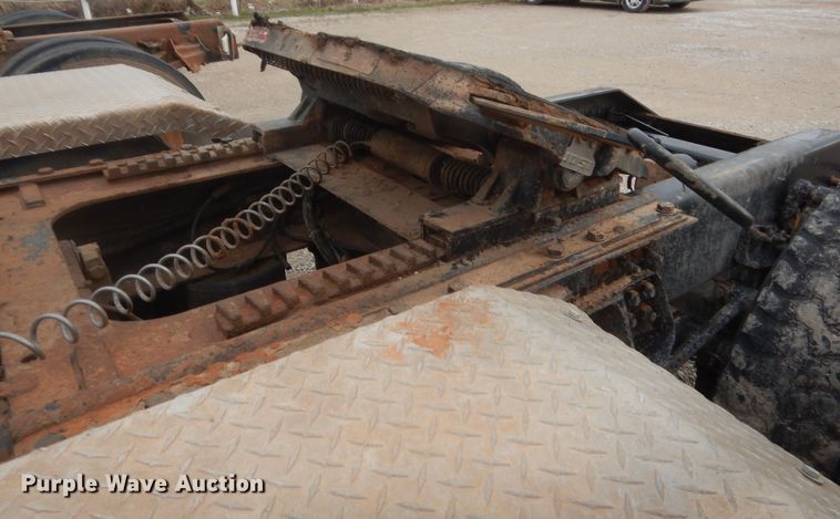 image for item HG9578 2012 Kenworth T800  semi truck