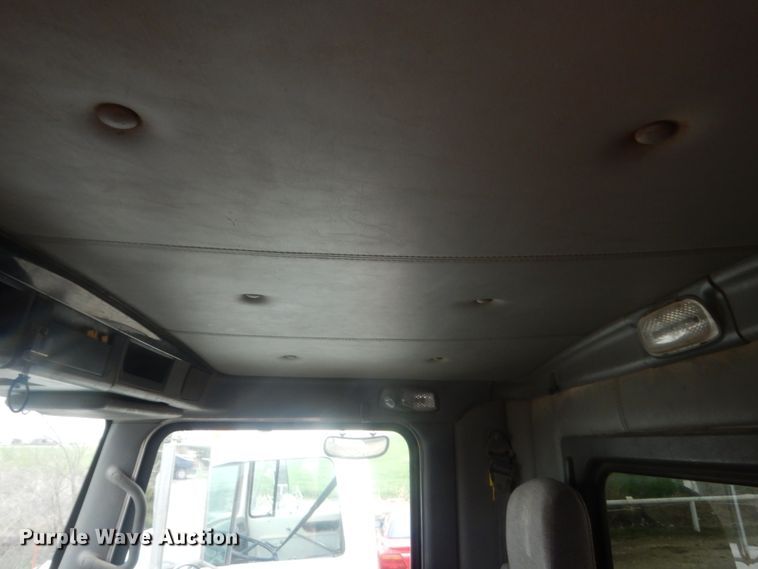 image for item HG9578 2012 Kenworth T800  semi truck