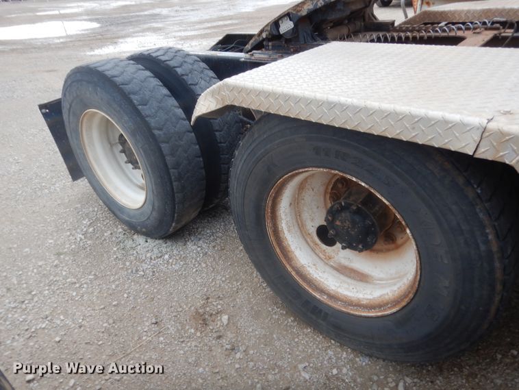 image for item HG9578 2012 Kenworth T800  semi truck