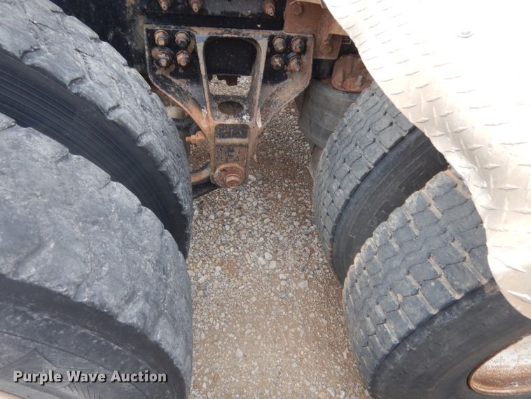 image for item HG9578 2012 Kenworth T800  semi truck