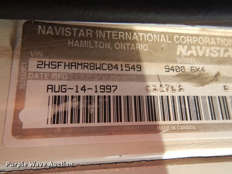 image for item ID9967 1998 International 9400  semi truck