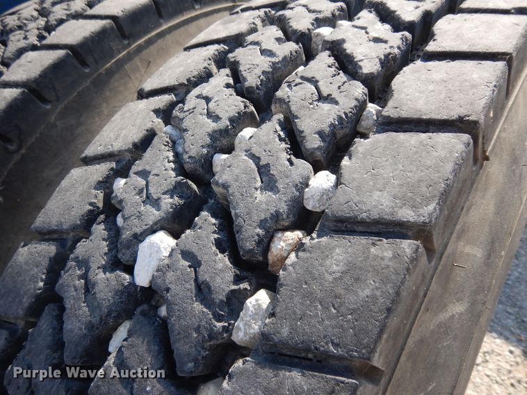 image for item ID9971 1986 International COF9670  semi truck