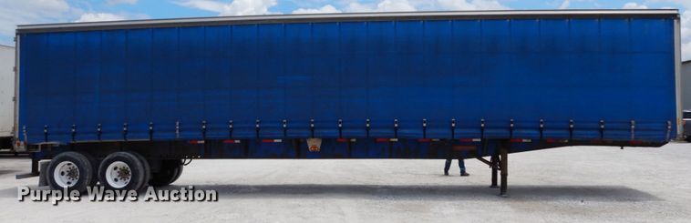 image for item IL9475 2005 Fontaine  side curtain trailer