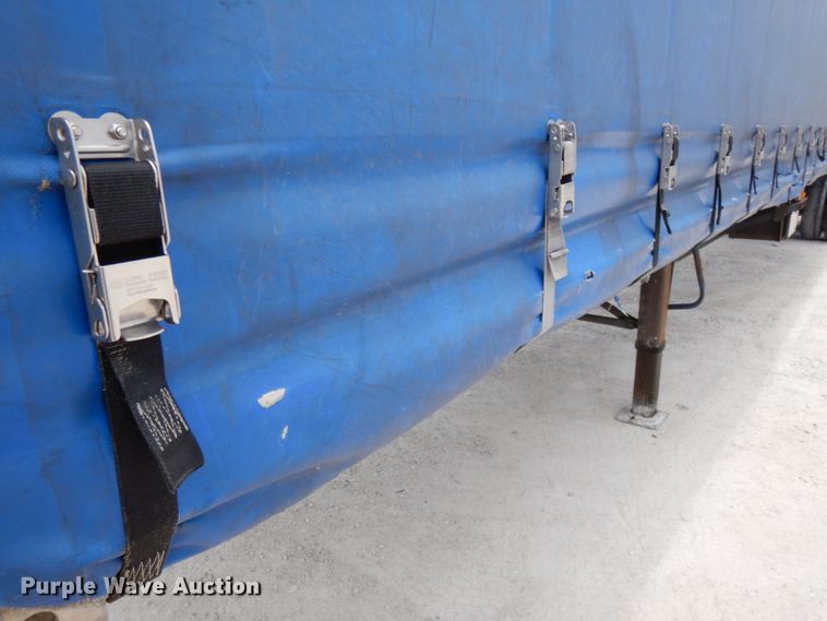 image for item IL9475 2005 Fontaine  side curtain trailer