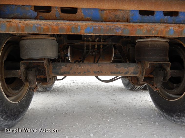 image for item IL9475 2005 Fontaine  side curtain trailer