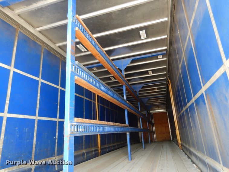 image for item IL9475 2005 Fontaine  side curtain trailer