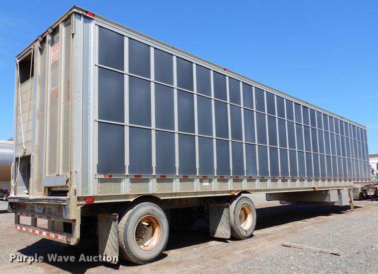 image for item IQ9536 2008 Barrett Eagle  livestock trailer