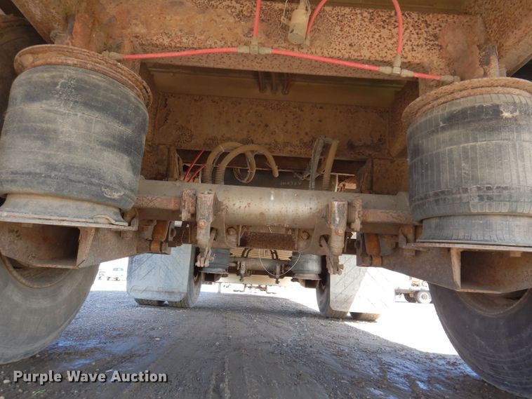 image for item IQ9536 2008 Barrett Eagle  livestock trailer