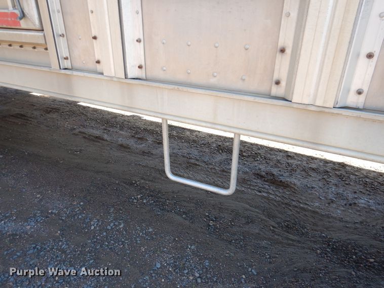 image for item IQ9536 2008 Barrett Eagle  livestock trailer