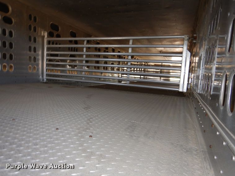 image for item IQ9536 2008 Barrett Eagle  livestock trailer