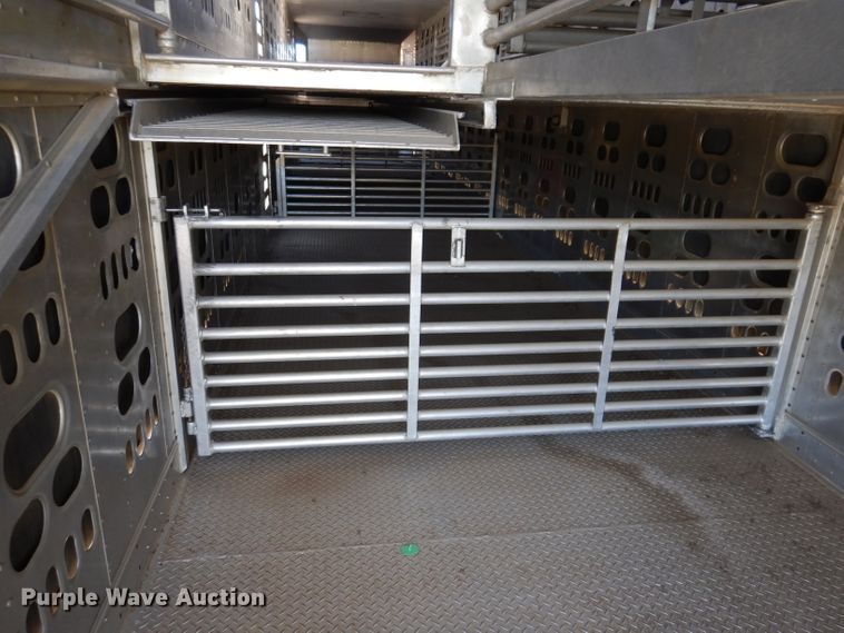 image for item IQ9536 2008 Barrett Eagle  livestock trailer