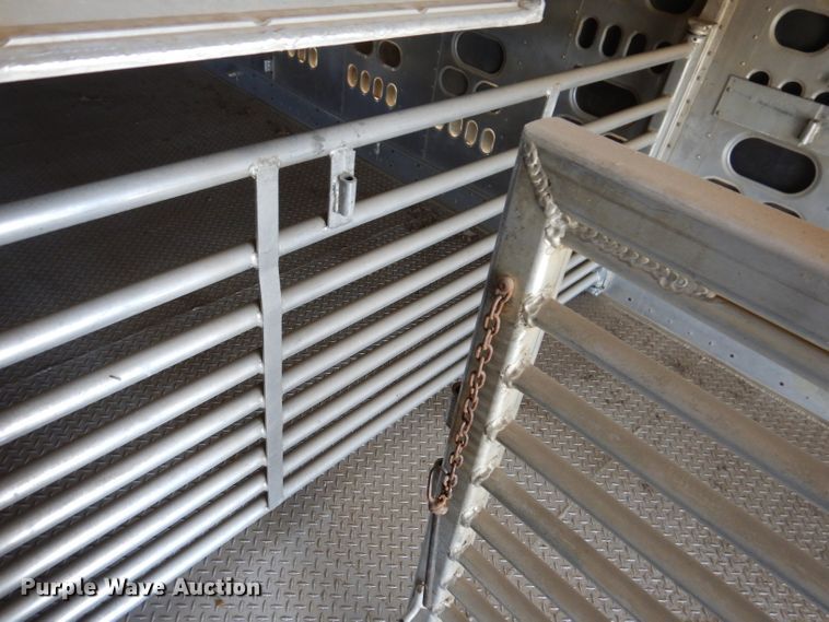 image for item IQ9536 2008 Barrett Eagle  livestock trailer