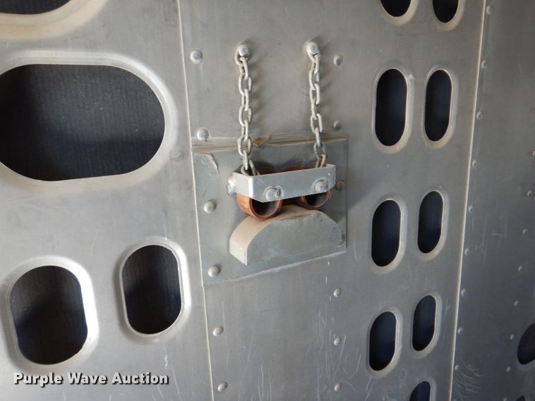 image for item IQ9536 2008 Barrett Eagle  livestock trailer