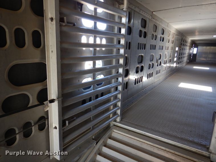 image for item IQ9536 2008 Barrett Eagle  livestock trailer