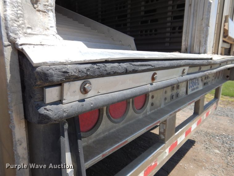 image for item IQ9536 2008 Barrett Eagle  livestock trailer