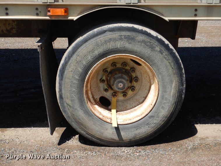 image for item IQ9536 2008 Barrett Eagle  livestock trailer