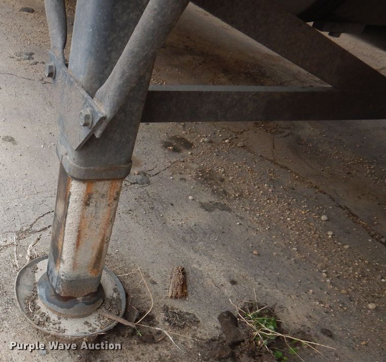 image for item IQ9543 2006 Great Dane 811-TZ-1A  refrigerated van trailer